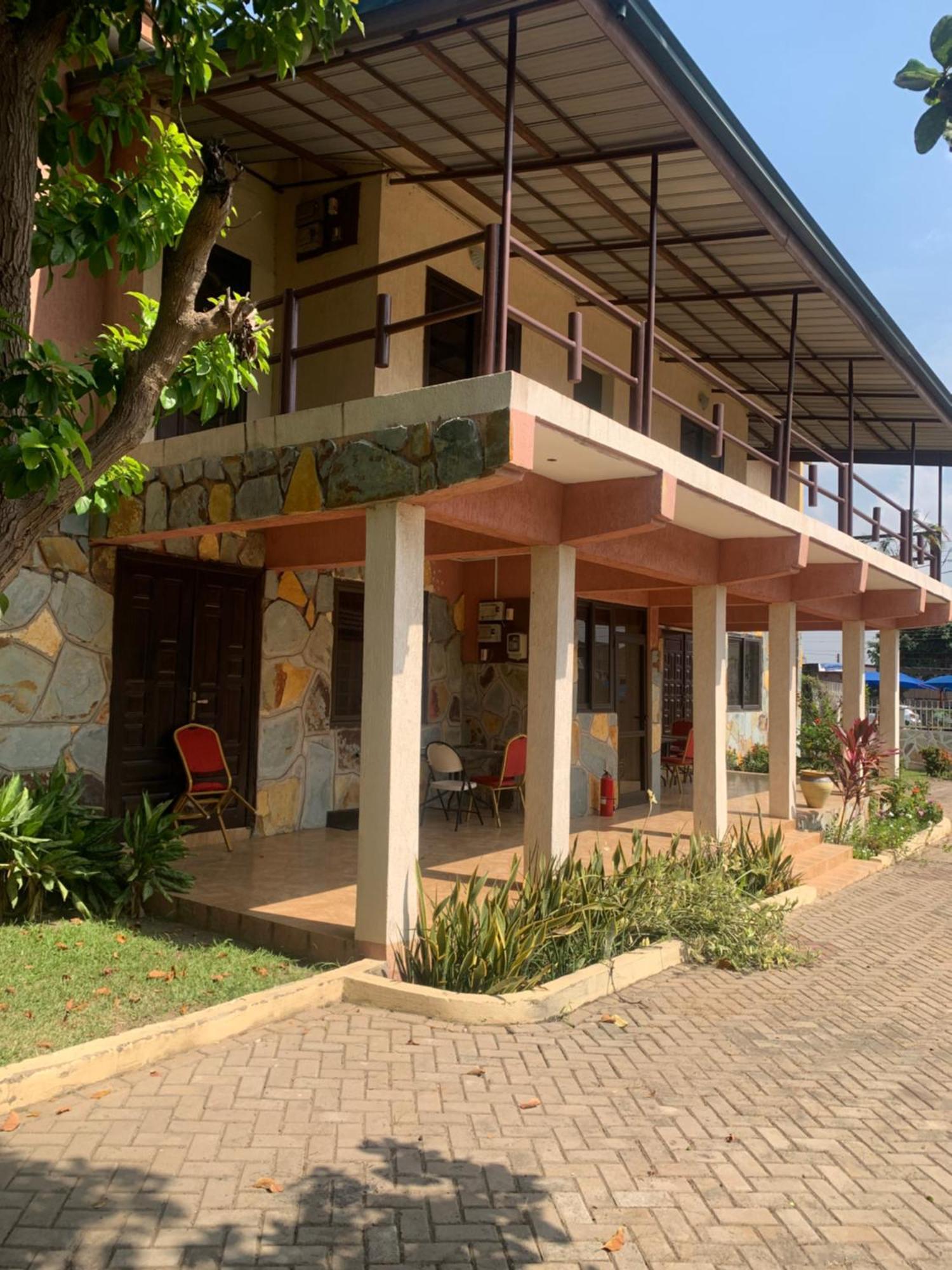 Danso Plaza Hotel Accra Exterior photo